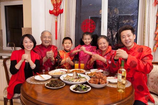 春节习俗：华夏儿女的温情盛宴